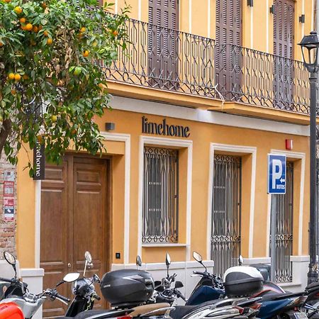 Limehome Malaga Calle Victoria Exterior photo