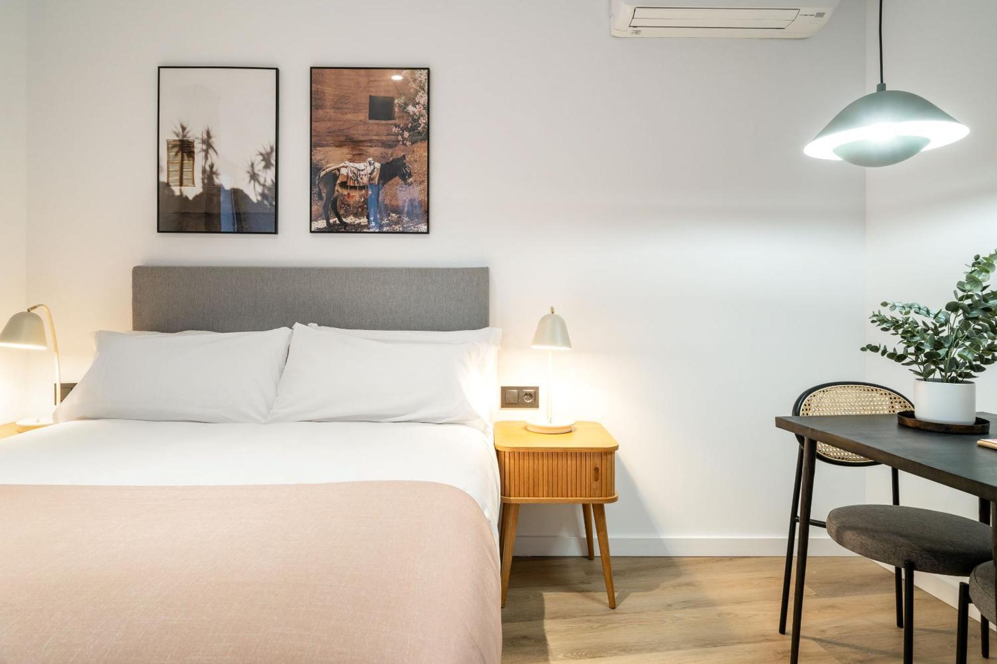 Limehome Malaga Calle Victoria Room photo