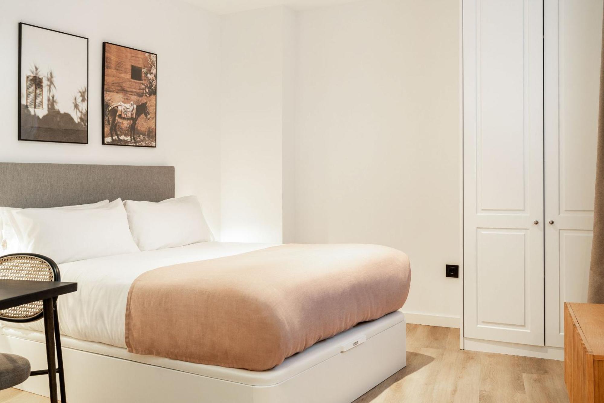 Limehome Malaga Calle Victoria Room photo