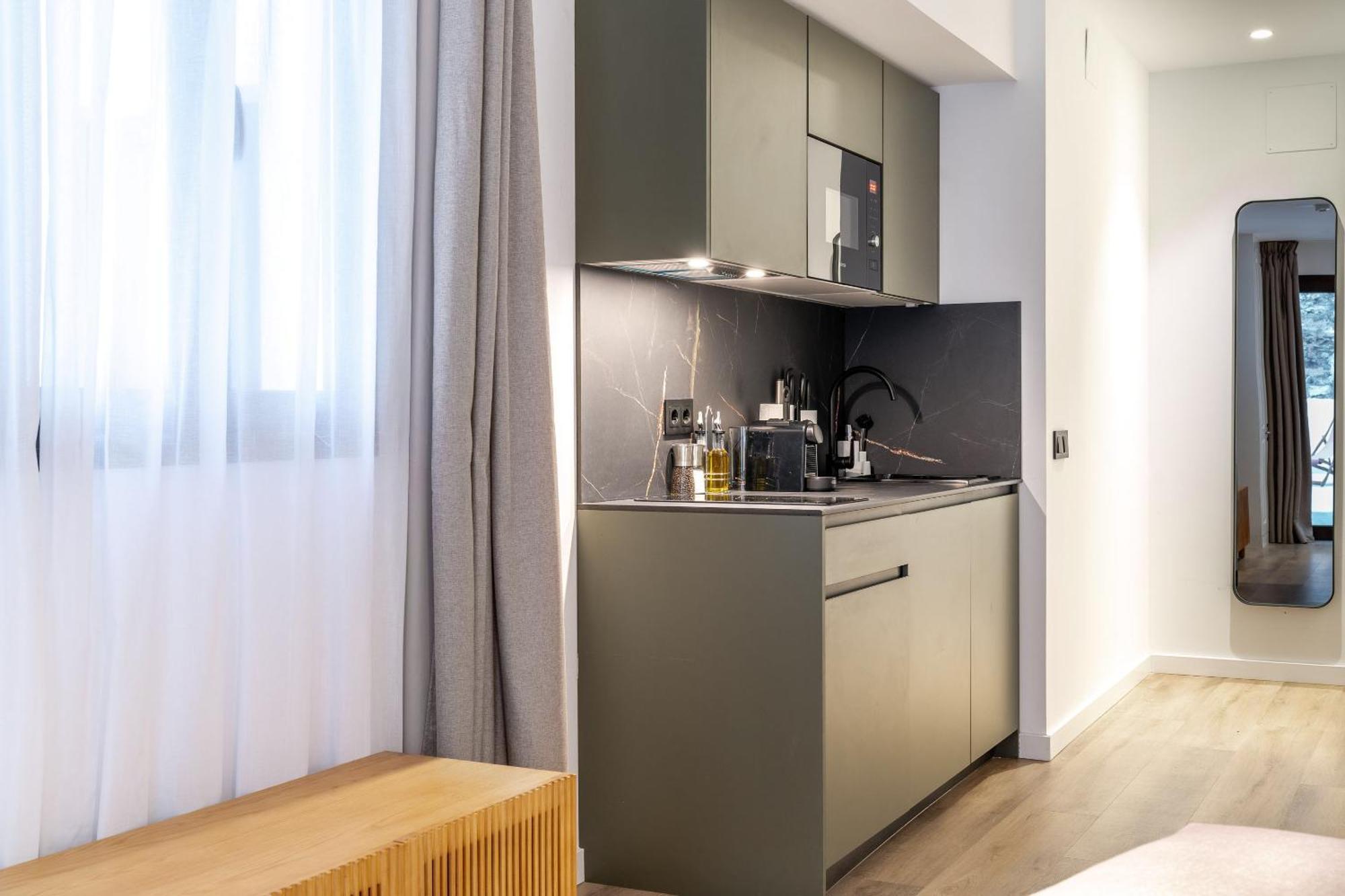 Limehome Malaga Calle Victoria Room photo