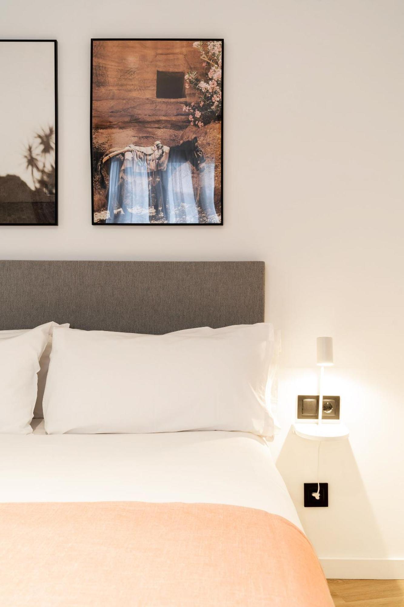 Limehome Malaga Calle Victoria Room photo