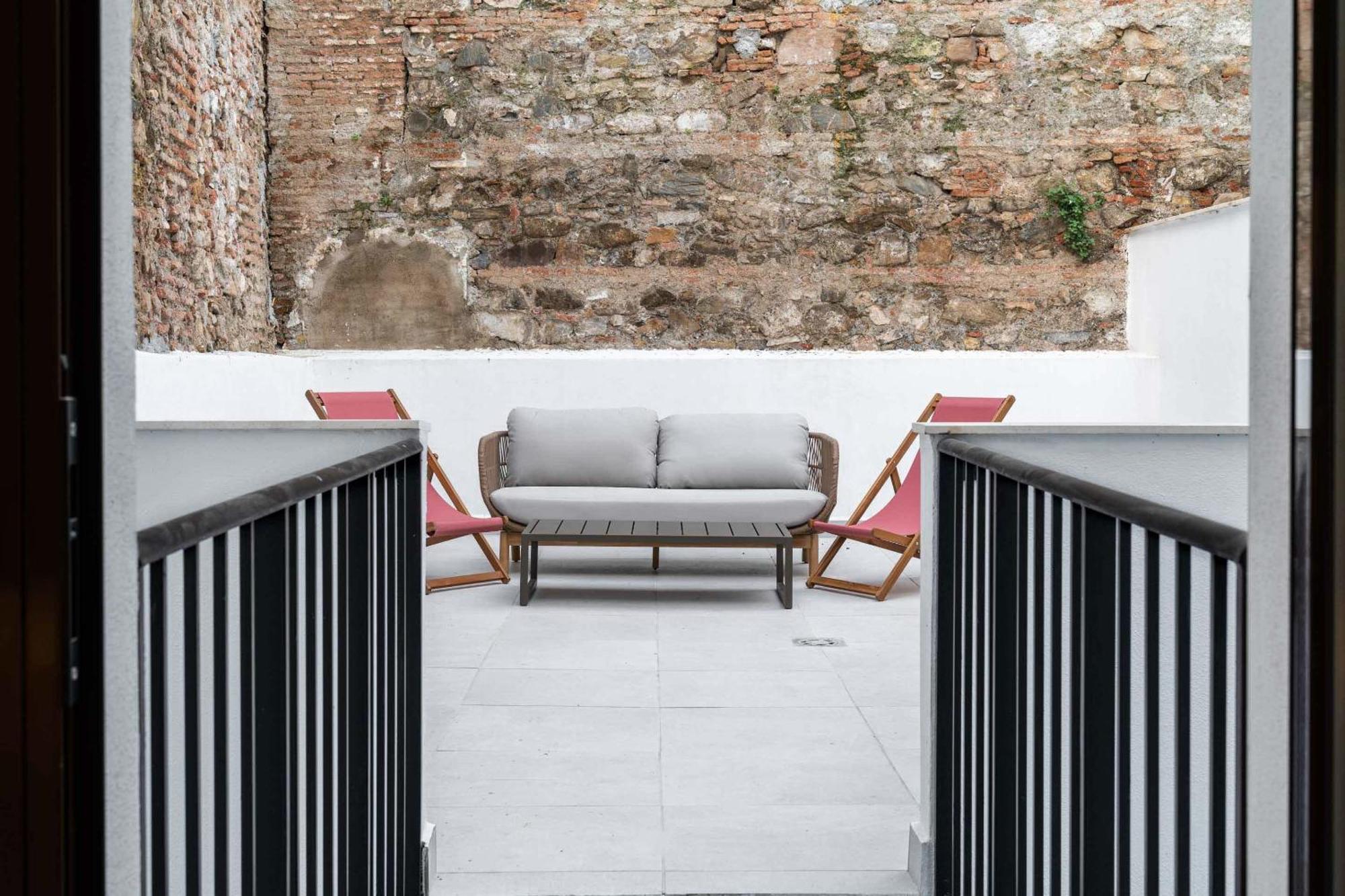 Limehome Malaga Calle Victoria Exterior photo