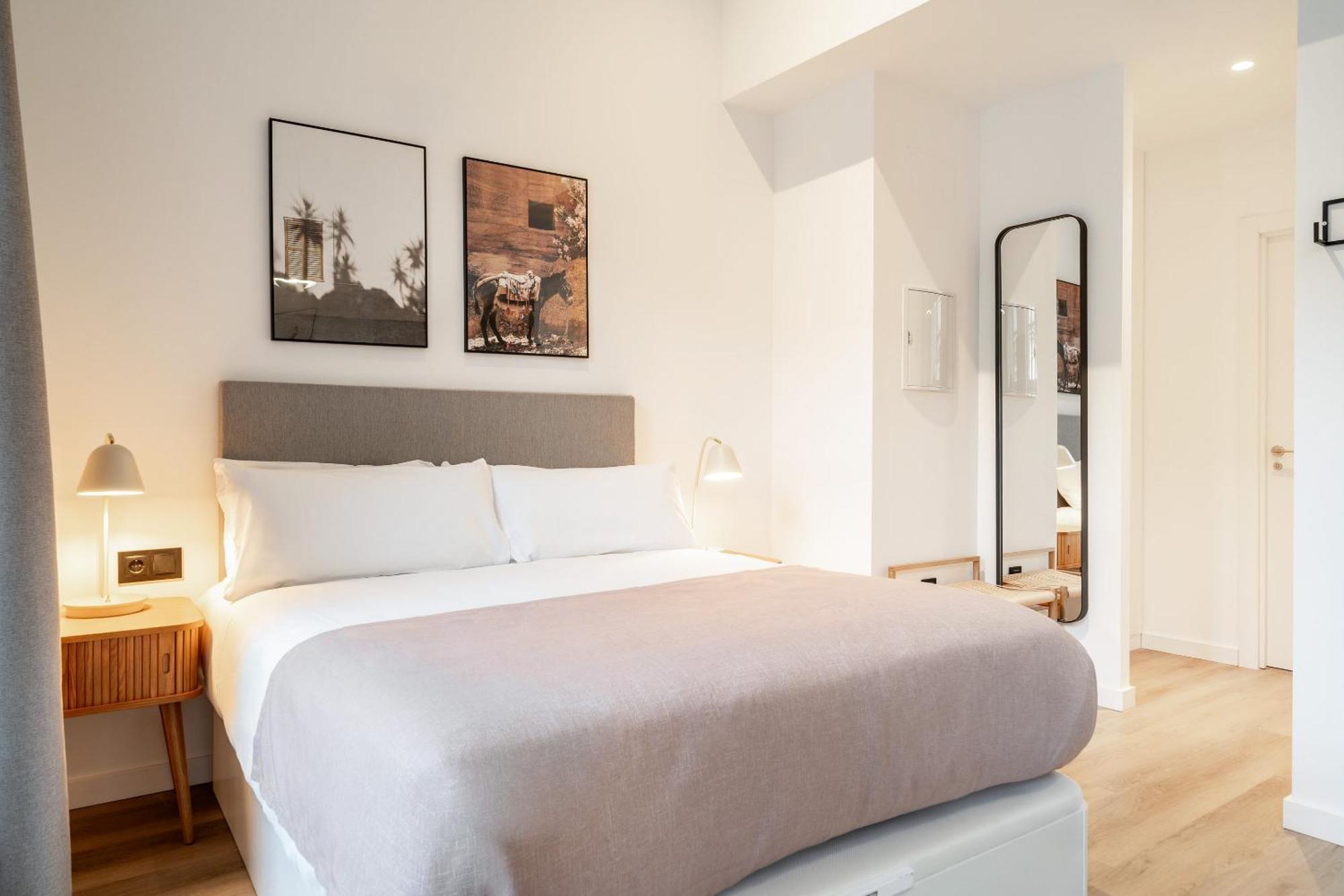 Limehome Malaga Calle Victoria Room photo