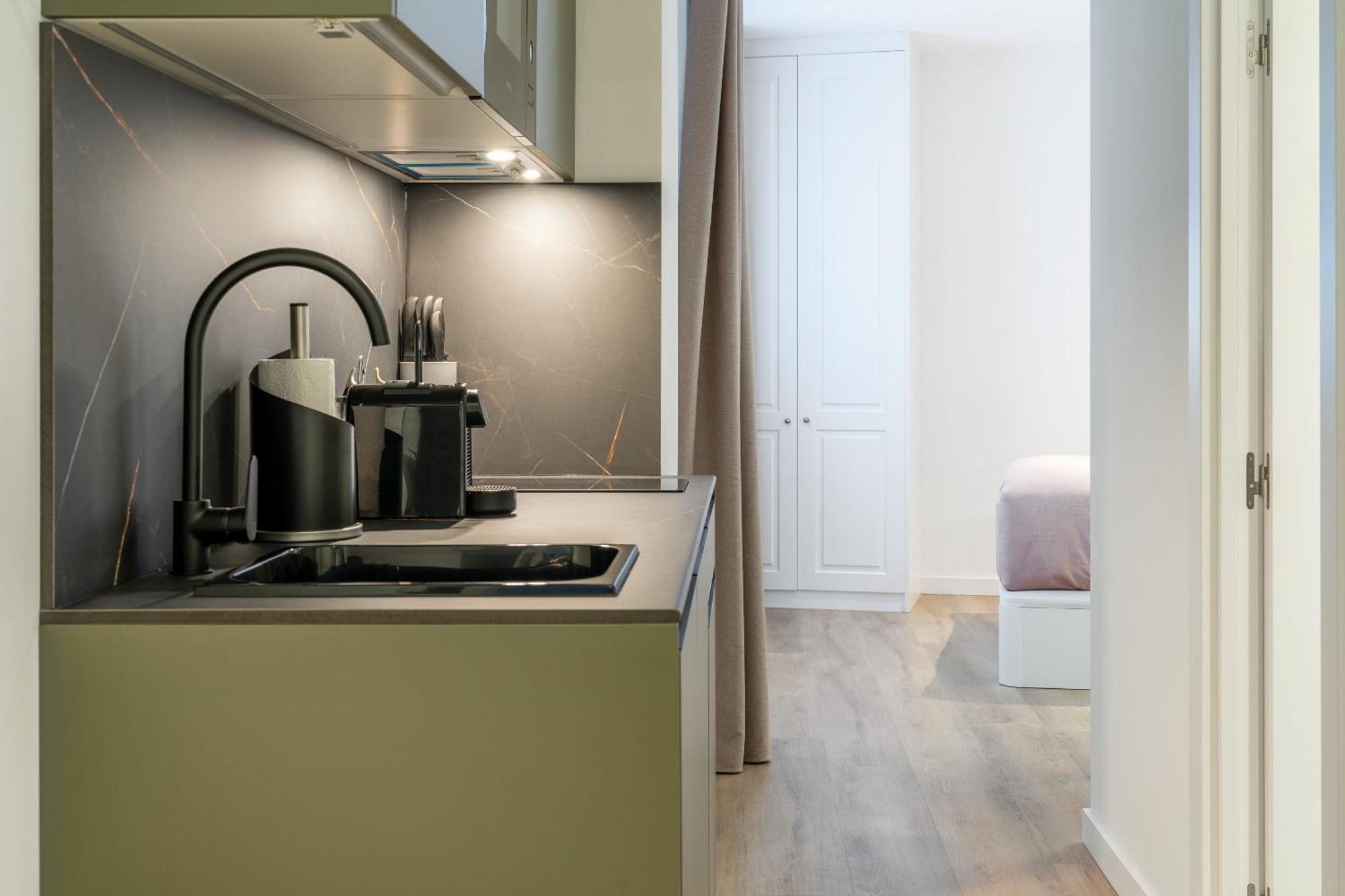 Limehome Malaga Calle Victoria Room photo